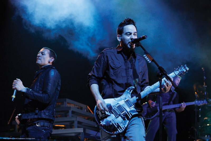 Musicians on Stage — Blue, Dramatic