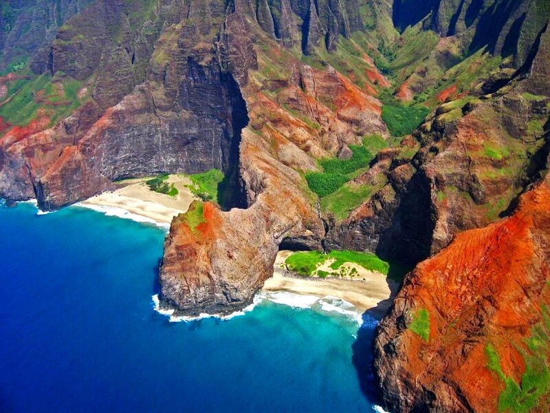 Na Pali Beach in Kauai