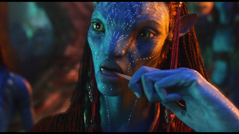 Na'vi character eating