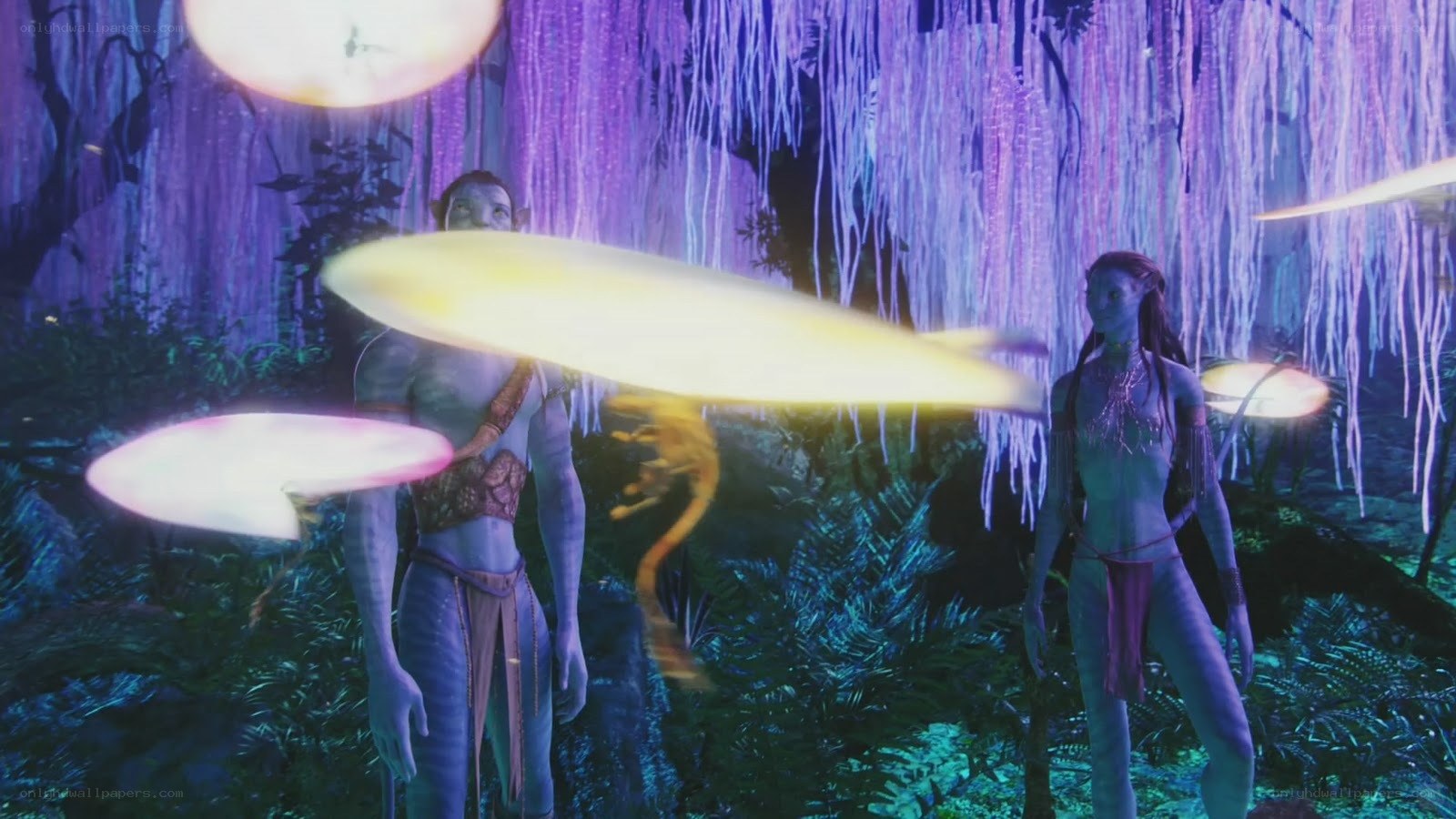 Na'vi in glowing forest
