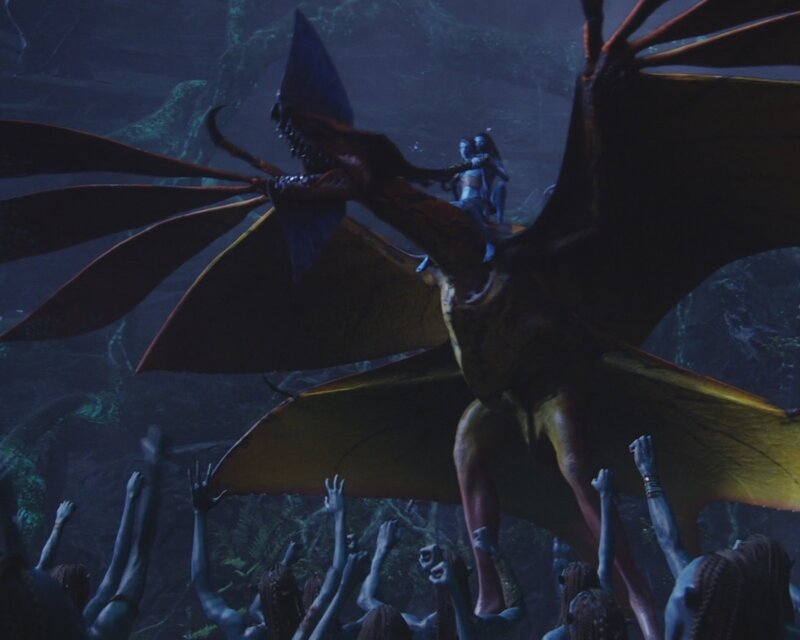 Na'vi riding a banshee