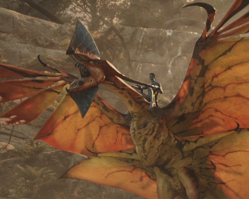 Na'vi riding a banshee