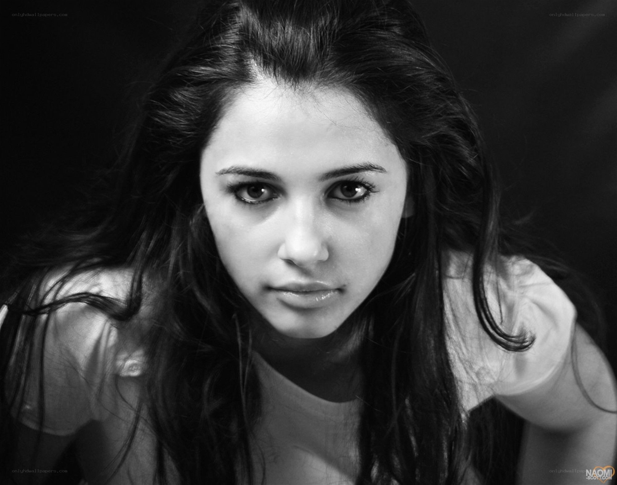 Naomi Scott portrait