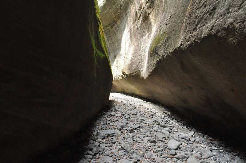 narrow canyon path