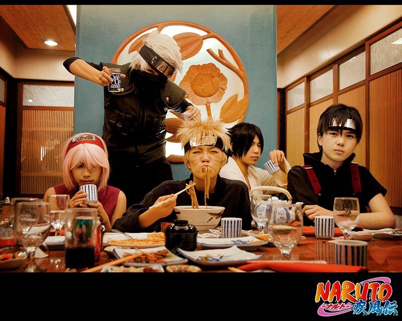 Naruto cast cosplayers at dinner