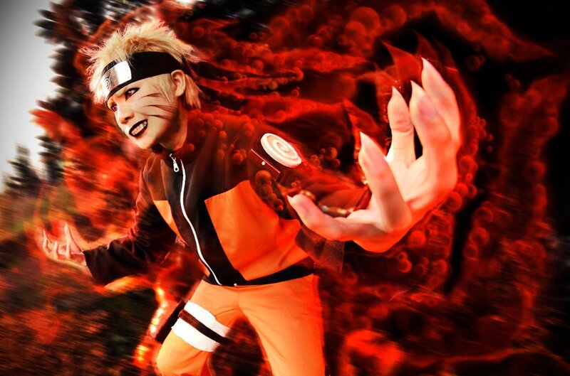 Naruto cosplayer with chakra