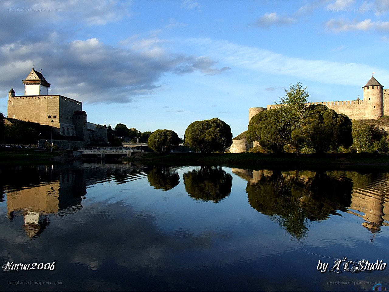 Narva fortress at dusk
