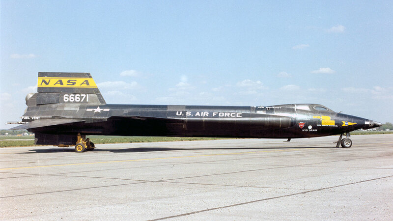 NASA X-15 aircraft on tarmac
