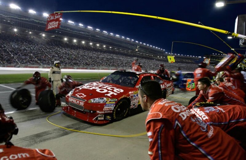 NASCAR Pit Stop — Red, Dramatic