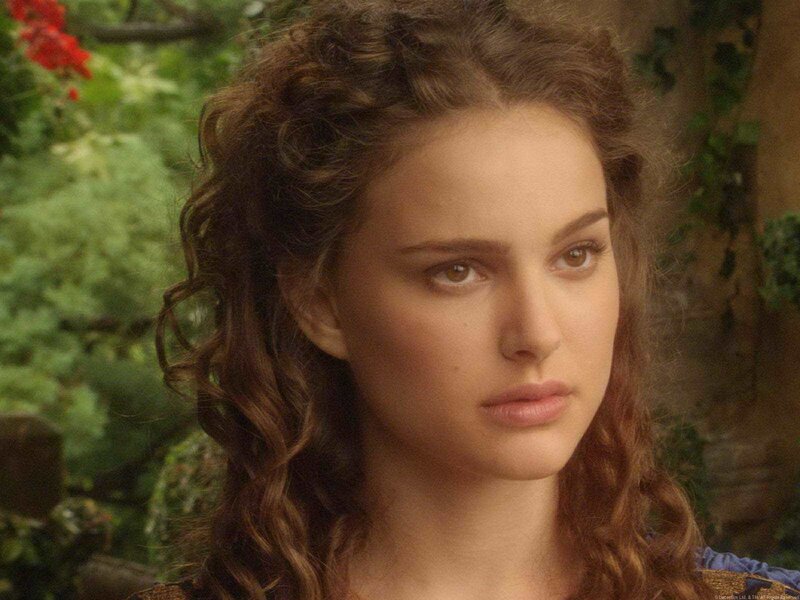 Natalie Portman in a garden