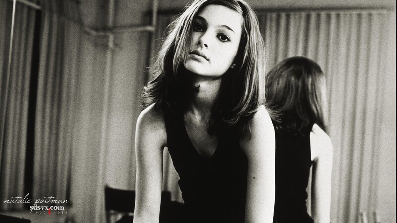 Natalie Portman in black and white