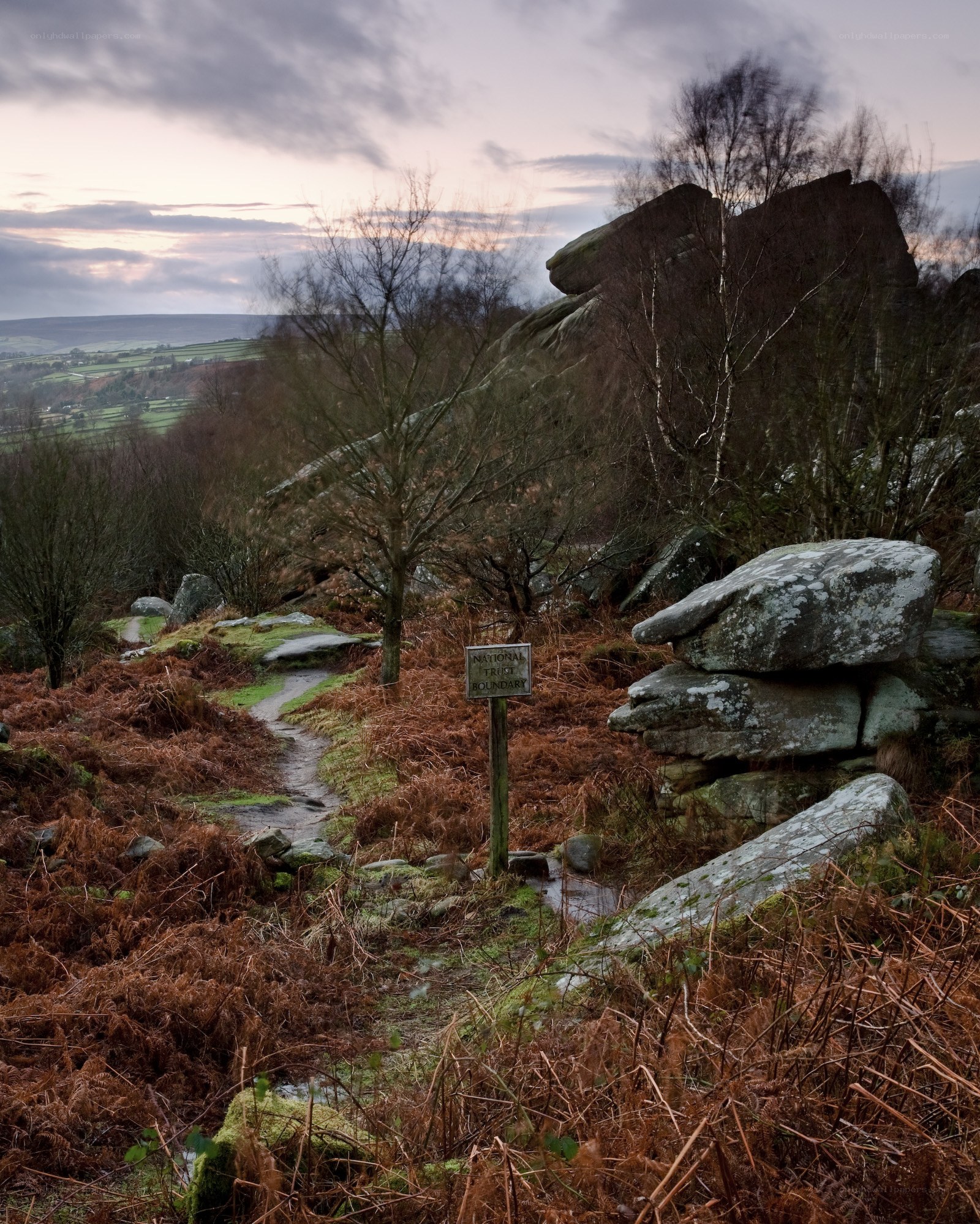National Trust boundary sign