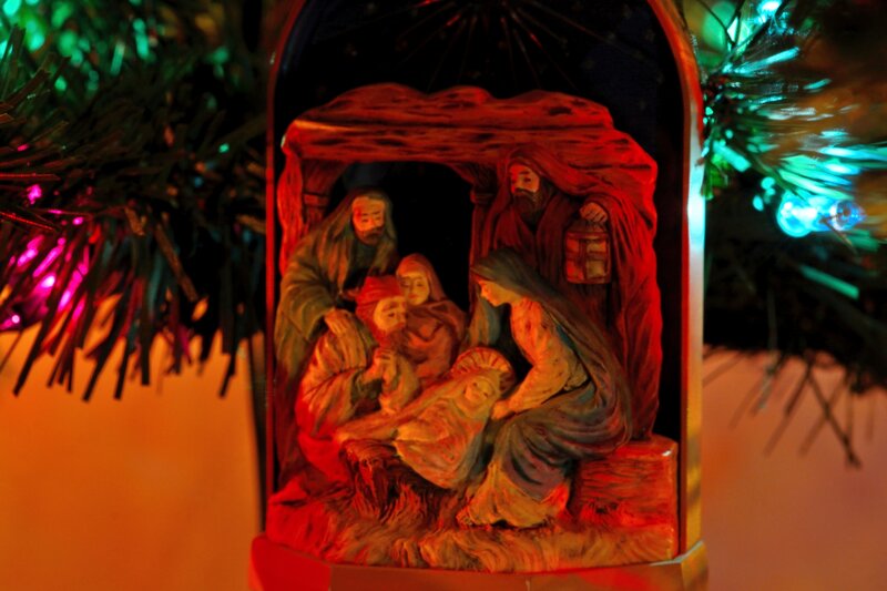 Nativity Scene Figurine — Red
