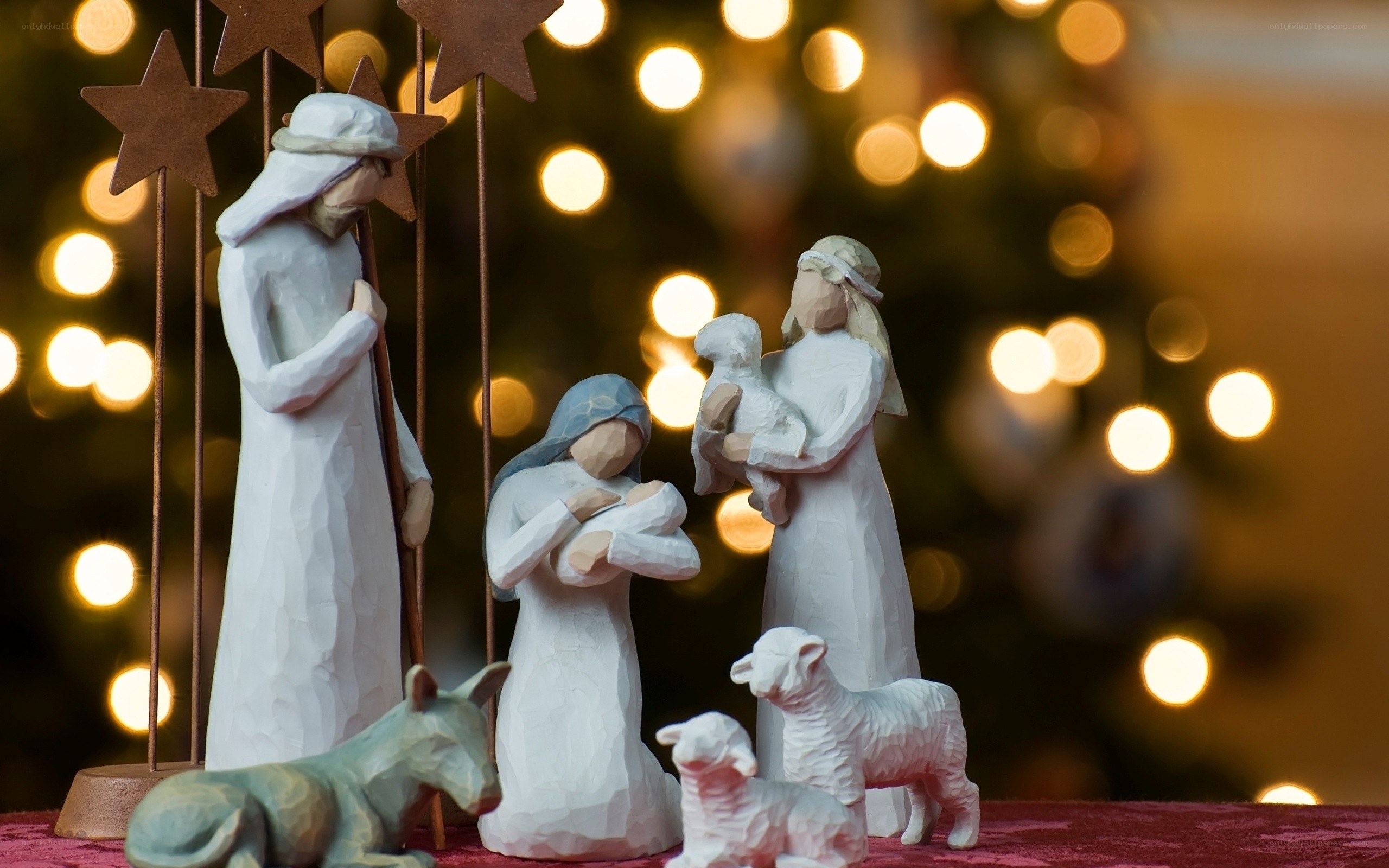 Nativity scene figurines
