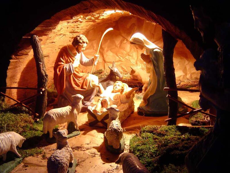 Nativity Scene with Figures — Orange