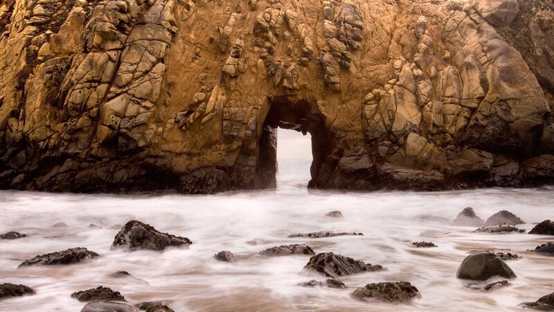 Natural rock arch at the coast