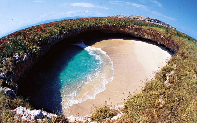 Natural Rock Arch Beach
