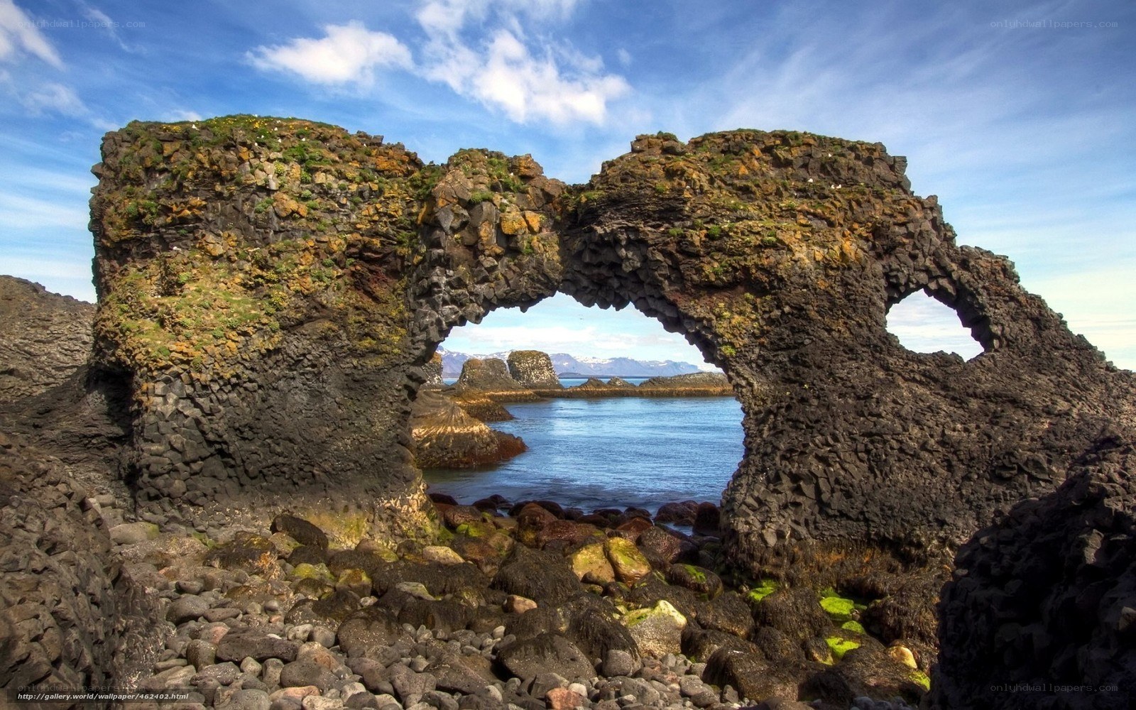 Natural rock arch formation