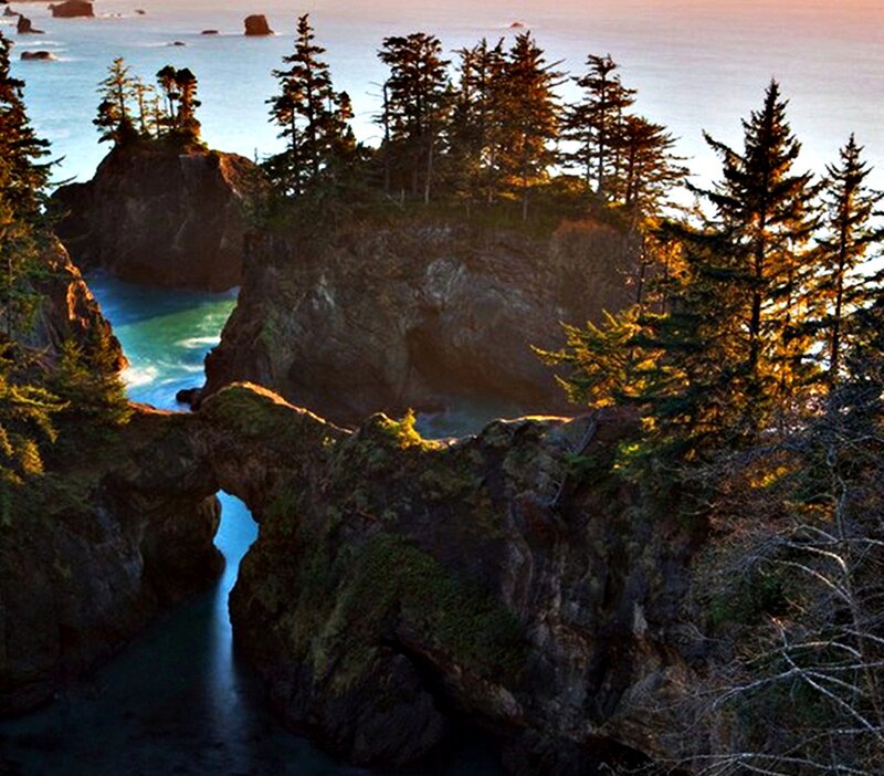 Natural Rock Arch Formation — Green, Serene