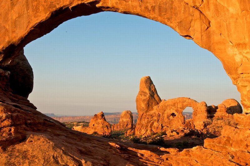 Natural Rock Arch Formation — Orange, Serene
