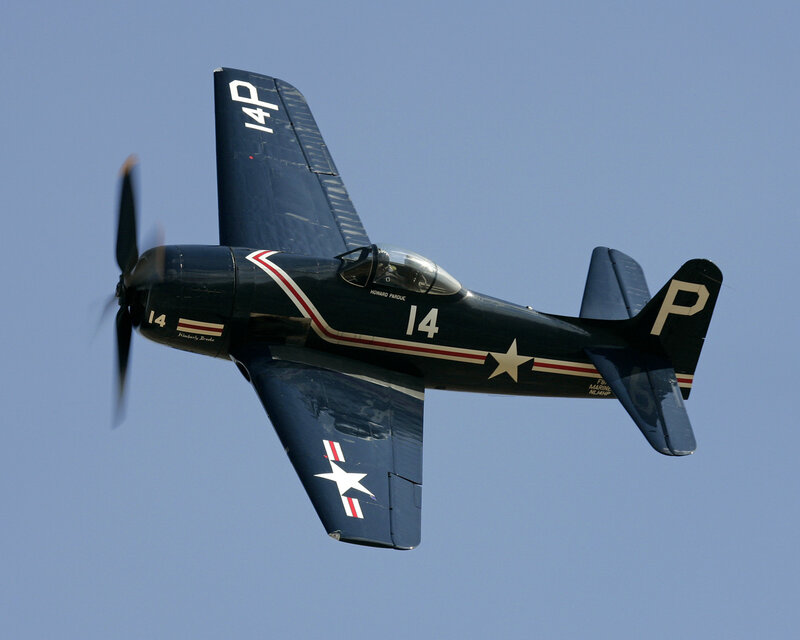 Navy Propeller Plane — Blue, Dynamic