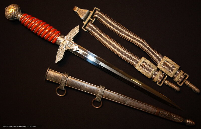Nazi-era dagger and belt