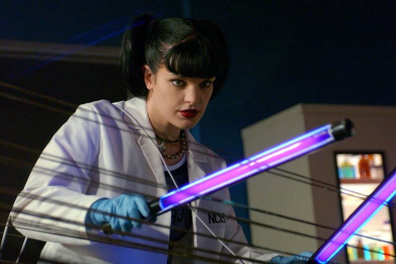 NCIS lab technician at work