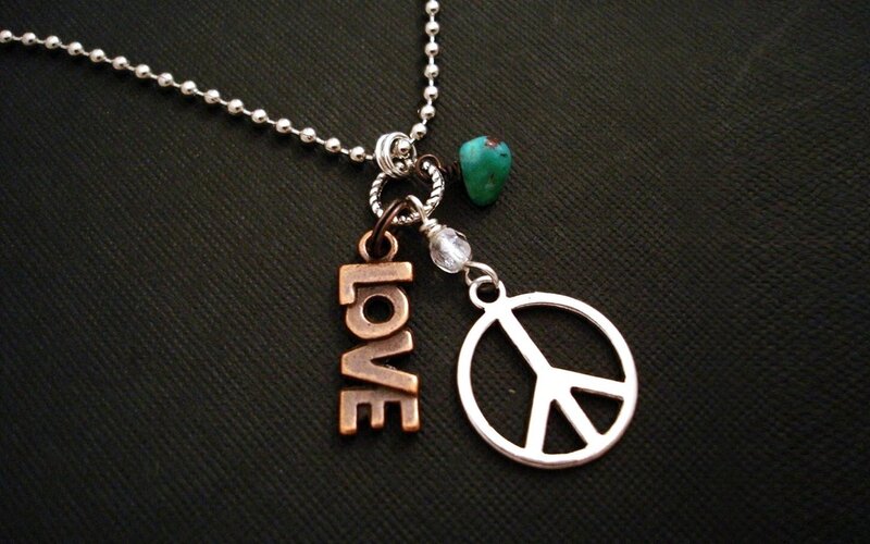 Necklace with Charms — Black