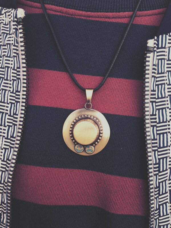 Necklace with Pendant — Black