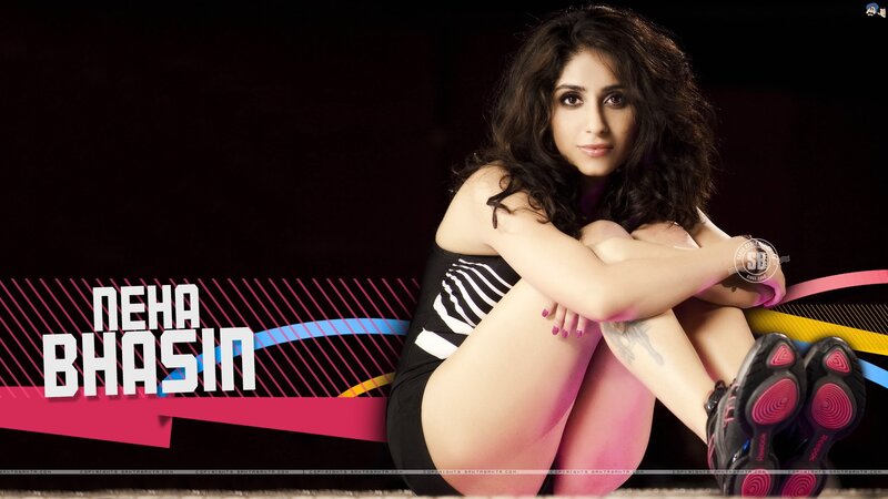 Neha Bhasin in athletic wear