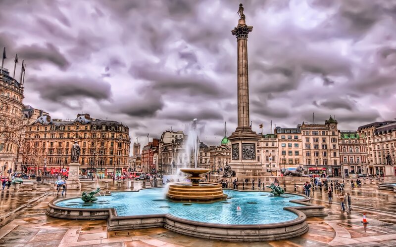 Nelson's Column and Fountain