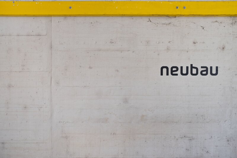 neubau concrete wall