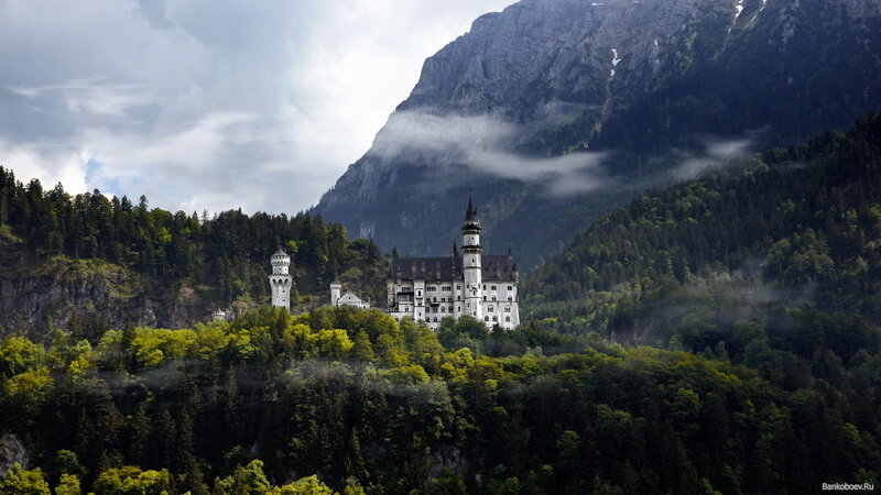 Neuschwanstein Castle — Green, Dramatic, Afternoon, Photograph, Mountain