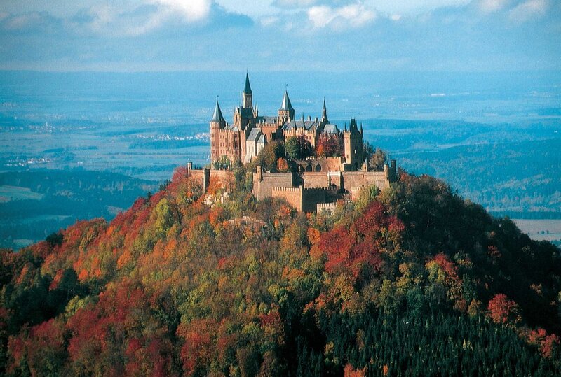 Neuschwanstein Castle in autumn