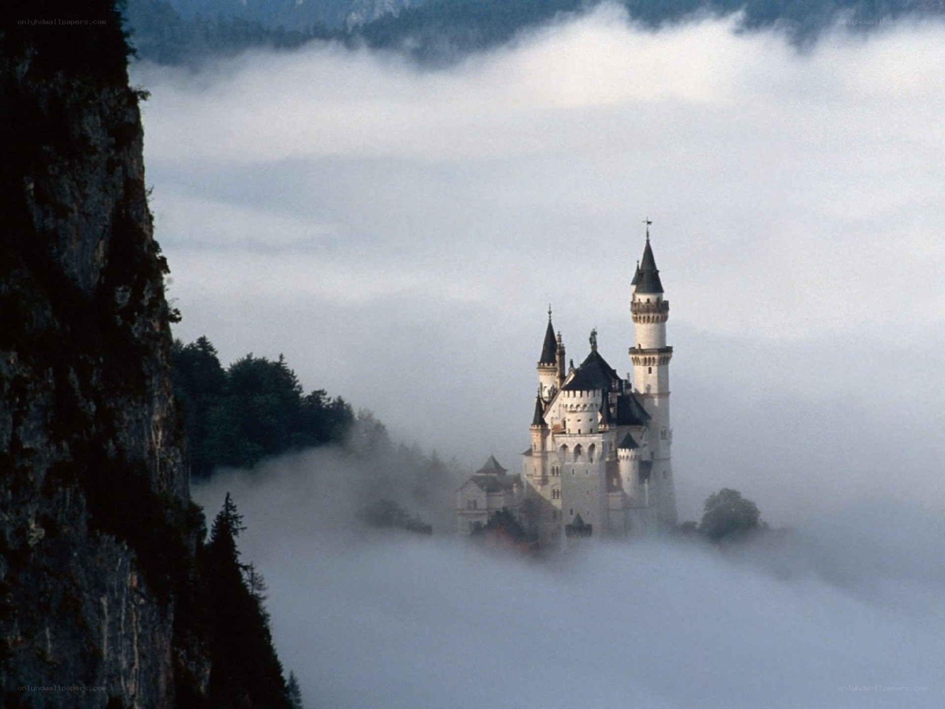 Neuschwanstein Castle in mist