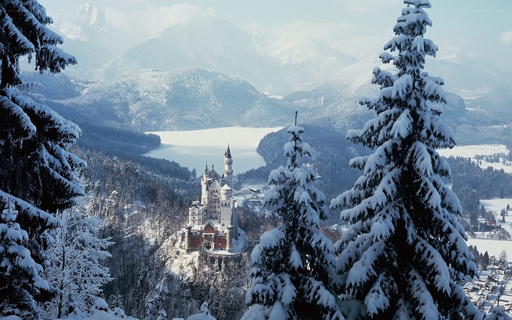Neuschwanstein Castle in winter