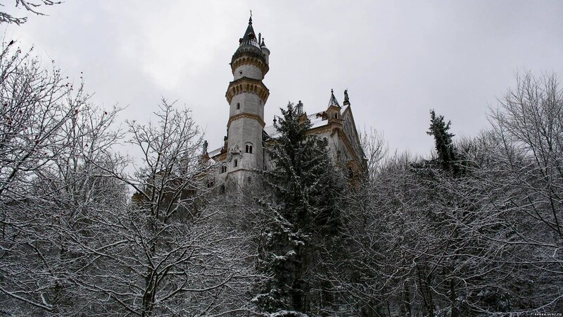 Neuschwanstein Castle in winter