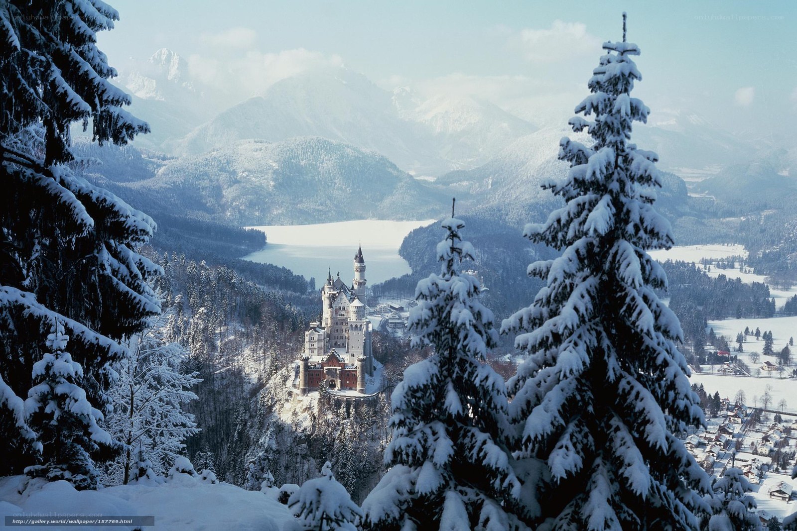 Neuschwanstein Castle in winter