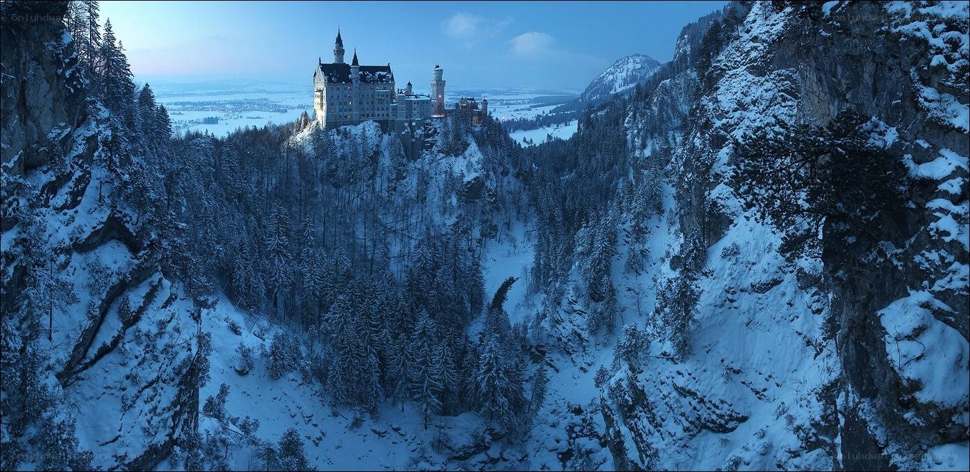 Neuschwanstein Castle in winter