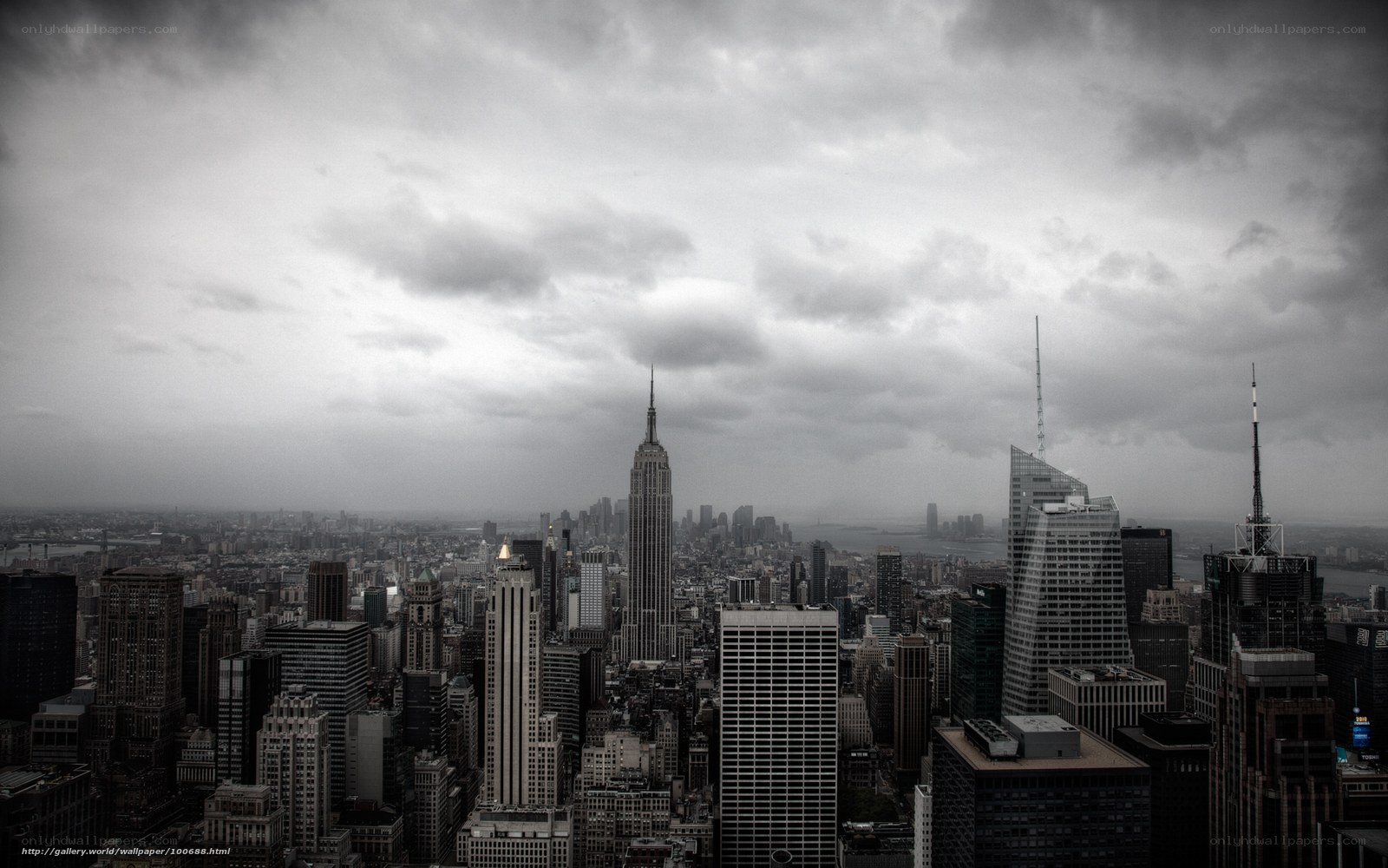 New York City skyline on a cloudy day