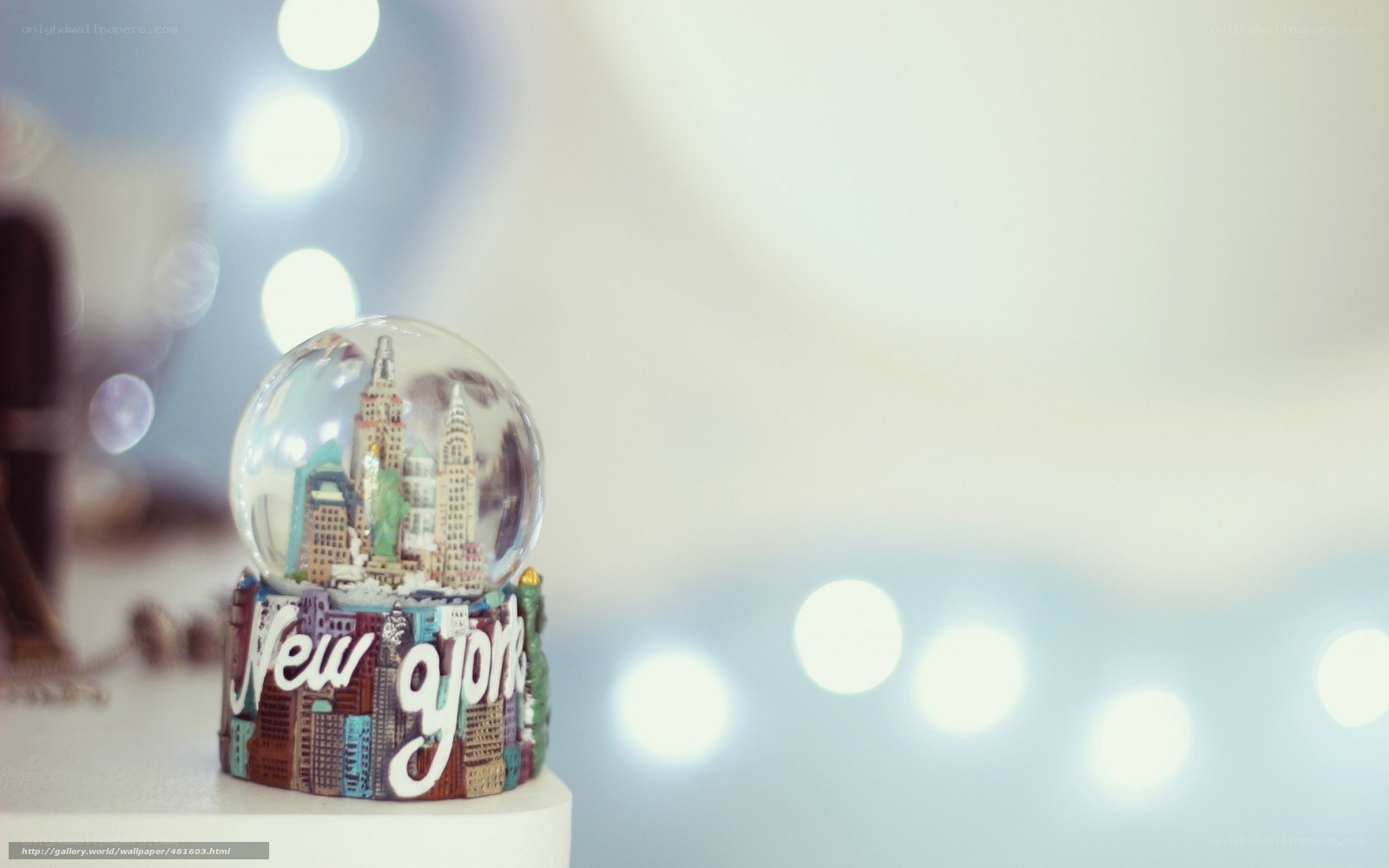 New York snow globe