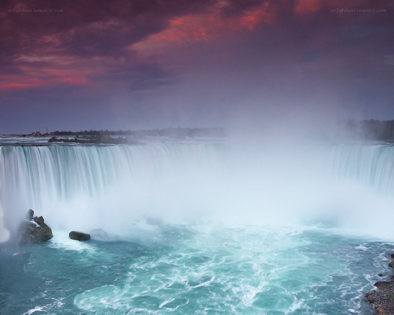 Niagara Falls at sunset
