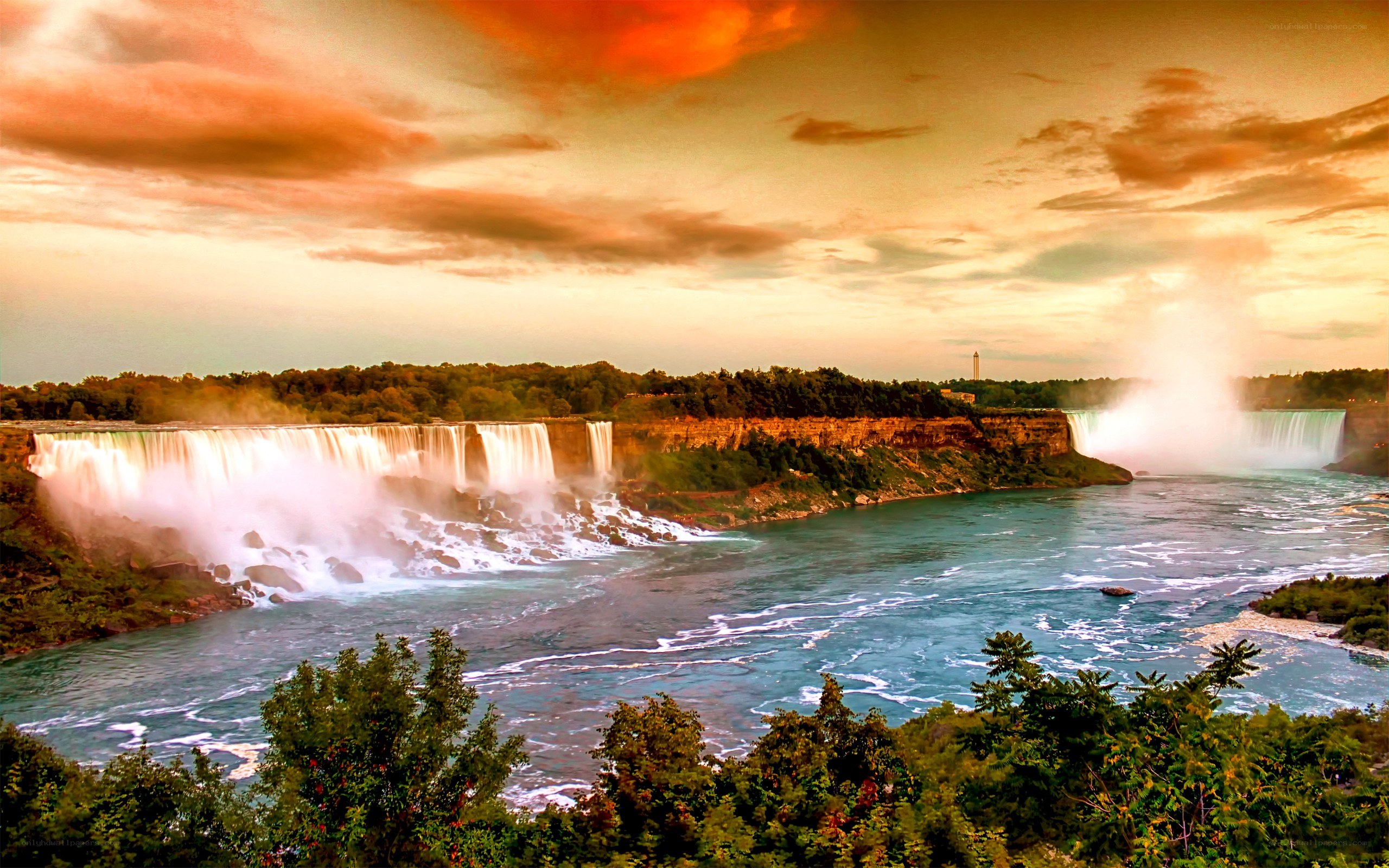 Niagara Falls at sunset