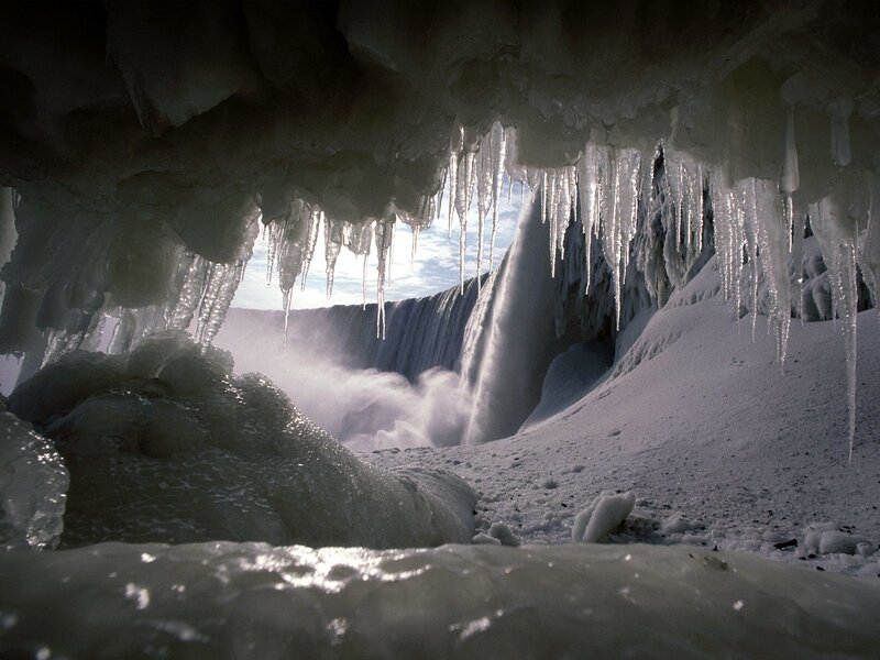 Niagara Falls in Winter — White, Dramatic, Photograph, Ice, Icicles, Waterfall