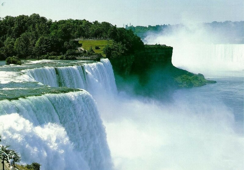 Niagara Falls Waterfall — Green, Dramatic, Afternoon