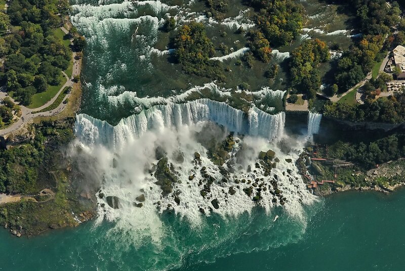 Niagara Falls Waterfall — Green, Dramatic, Autumn