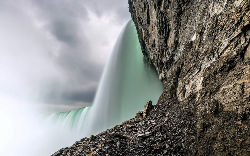 Niagara Falls Waterfall — Green, Dramatic, Photograph
