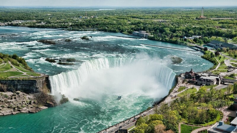 Niagara Falls Waterfall — Green, Dramatic