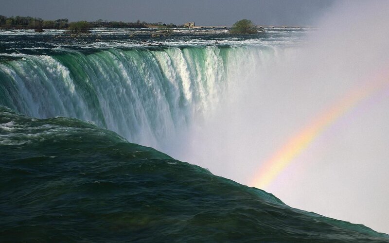 Niagara Falls with rainbow
