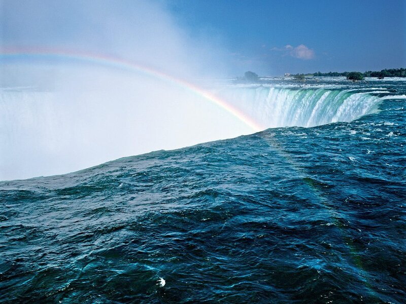 Niagara Falls with rainbow